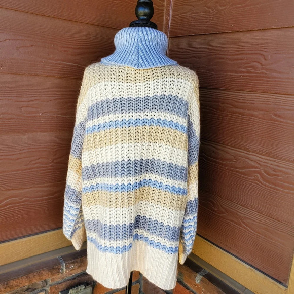 Forever 21 Striped Knit Turtleneck Sweater Women's Size Medium - Picture 11 of 16